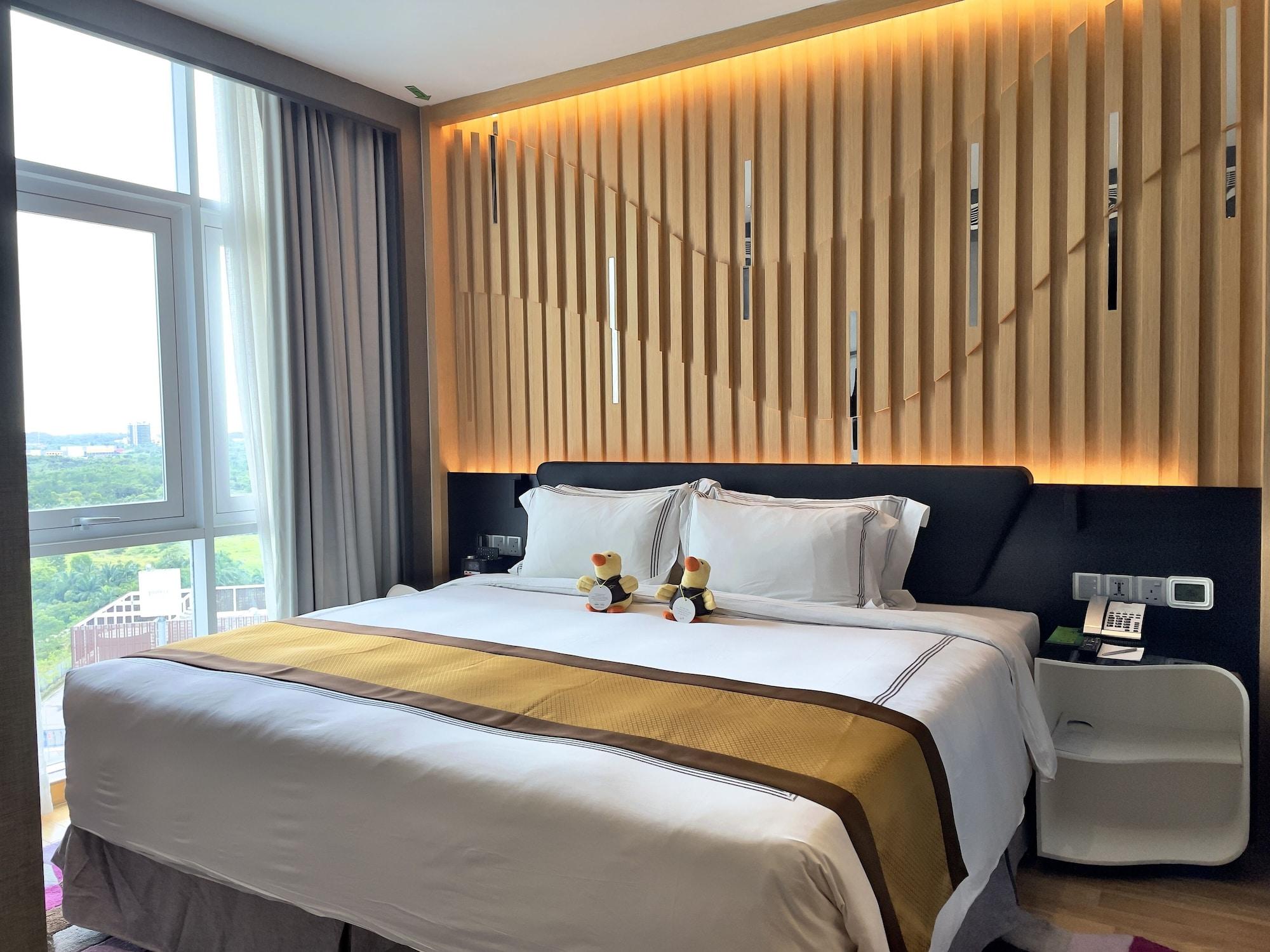 Fraser Place Puteri Harbour Nusajaya  Zewnętrze zdjęcie A bedroom in a hotel