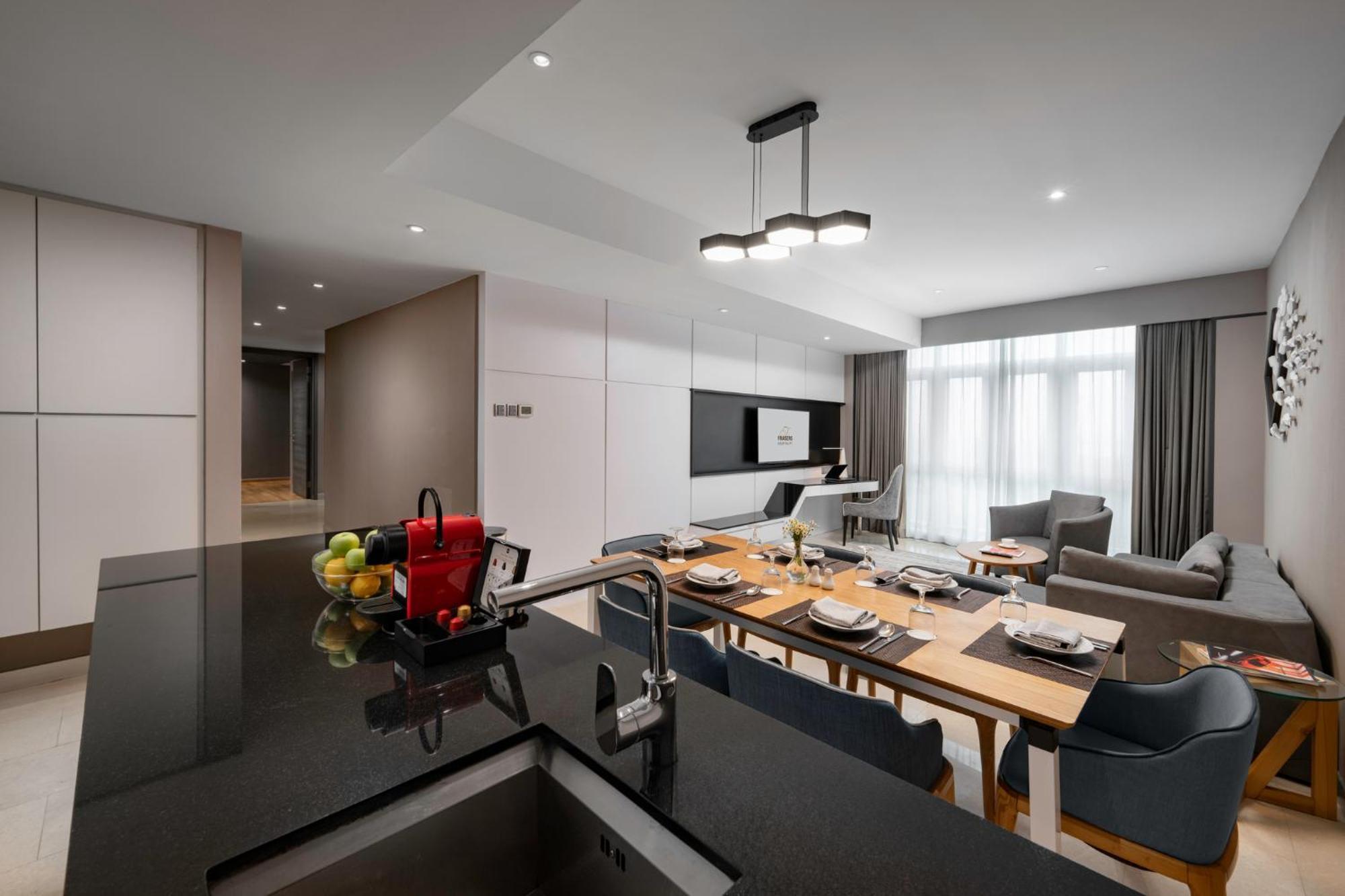 Fraser Place Puteri Harbour Nusajaya  Zewnętrze zdjęcie A modern kitchen in China