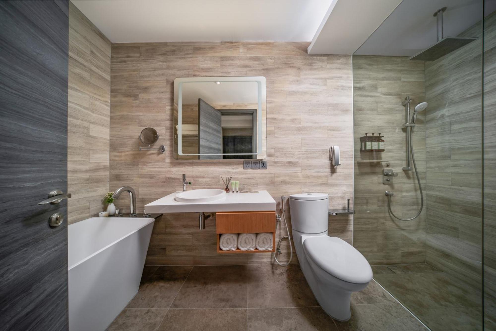 Fraser Place Puteri Harbour Nusajaya  Zewnętrze zdjęcie Bathroom