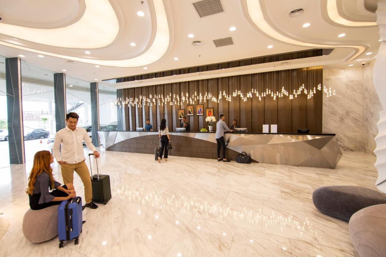 Fraser Place Puteri Harbour Nusajaya  Zewnętrze zdjęcie Lobby